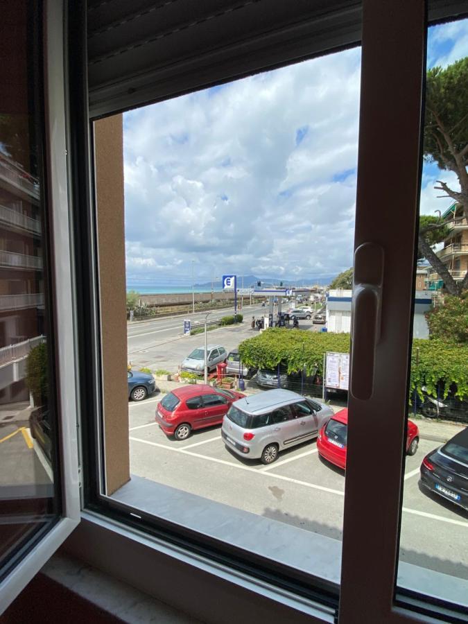 Piccolo Hotel Di Lavagna Exterior photo